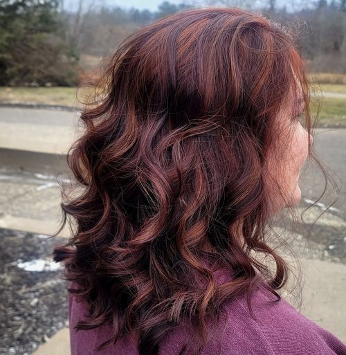 Burgundy gloss with a soft wave